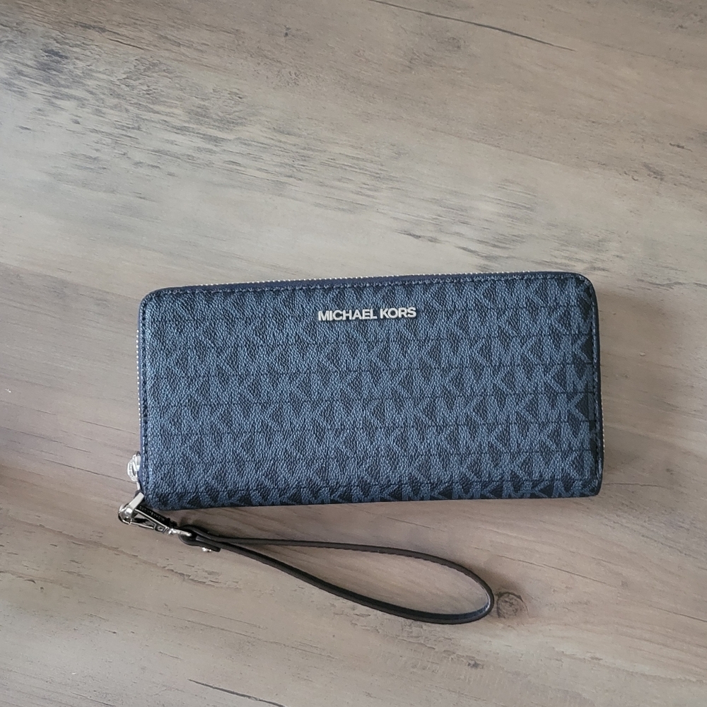 Michael Kors Large Jet Set Wristlet Wallet Admiral Blue